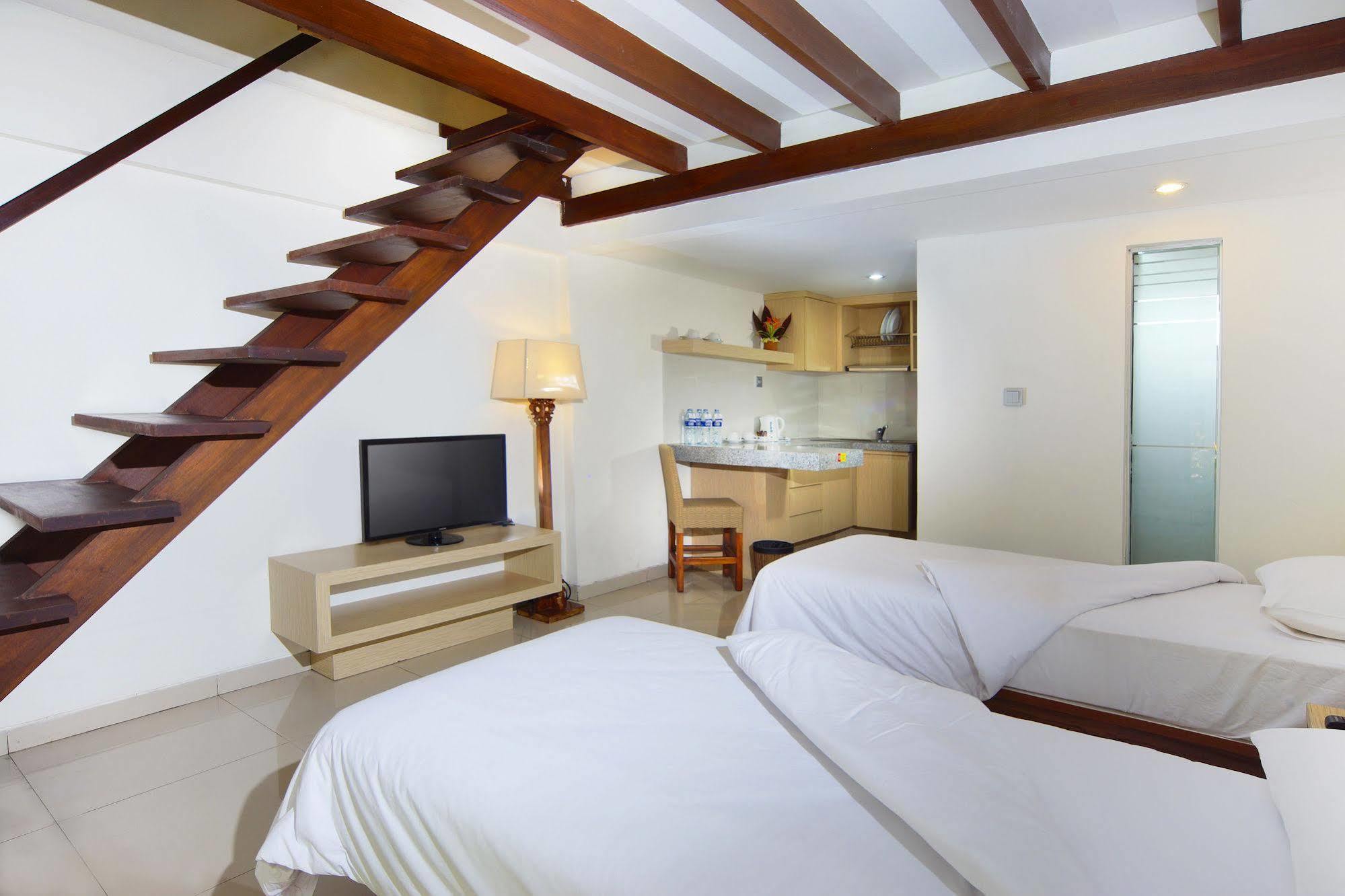 The Legian Sunset Residence Seminyak Esterno foto