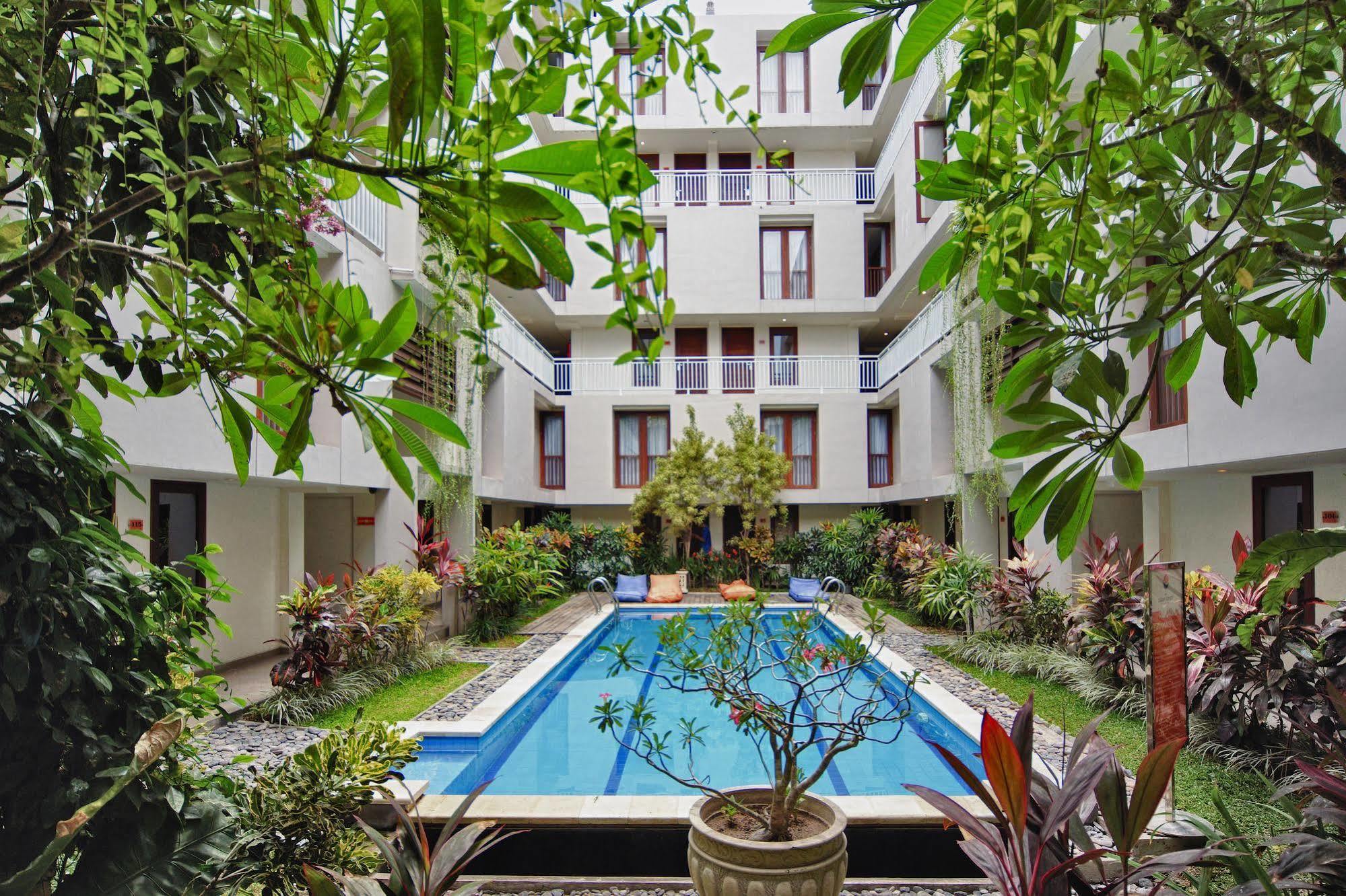 The Legian Sunset Residence Seminyak Esterno foto
