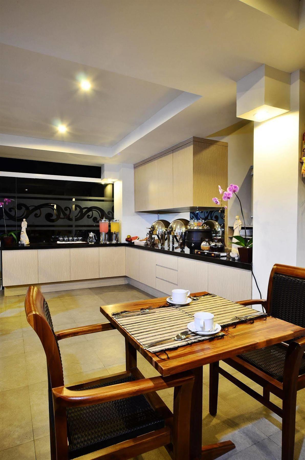 The Legian Sunset Residence Seminyak Esterno foto